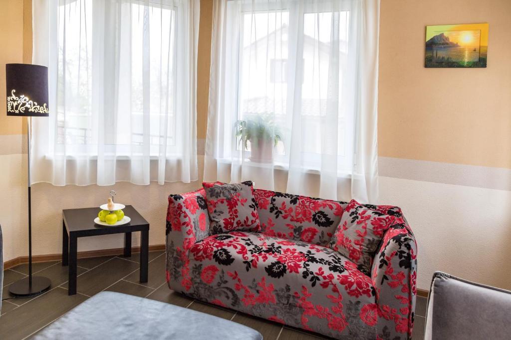 Green-Hotel Киев Экстерьер фото
